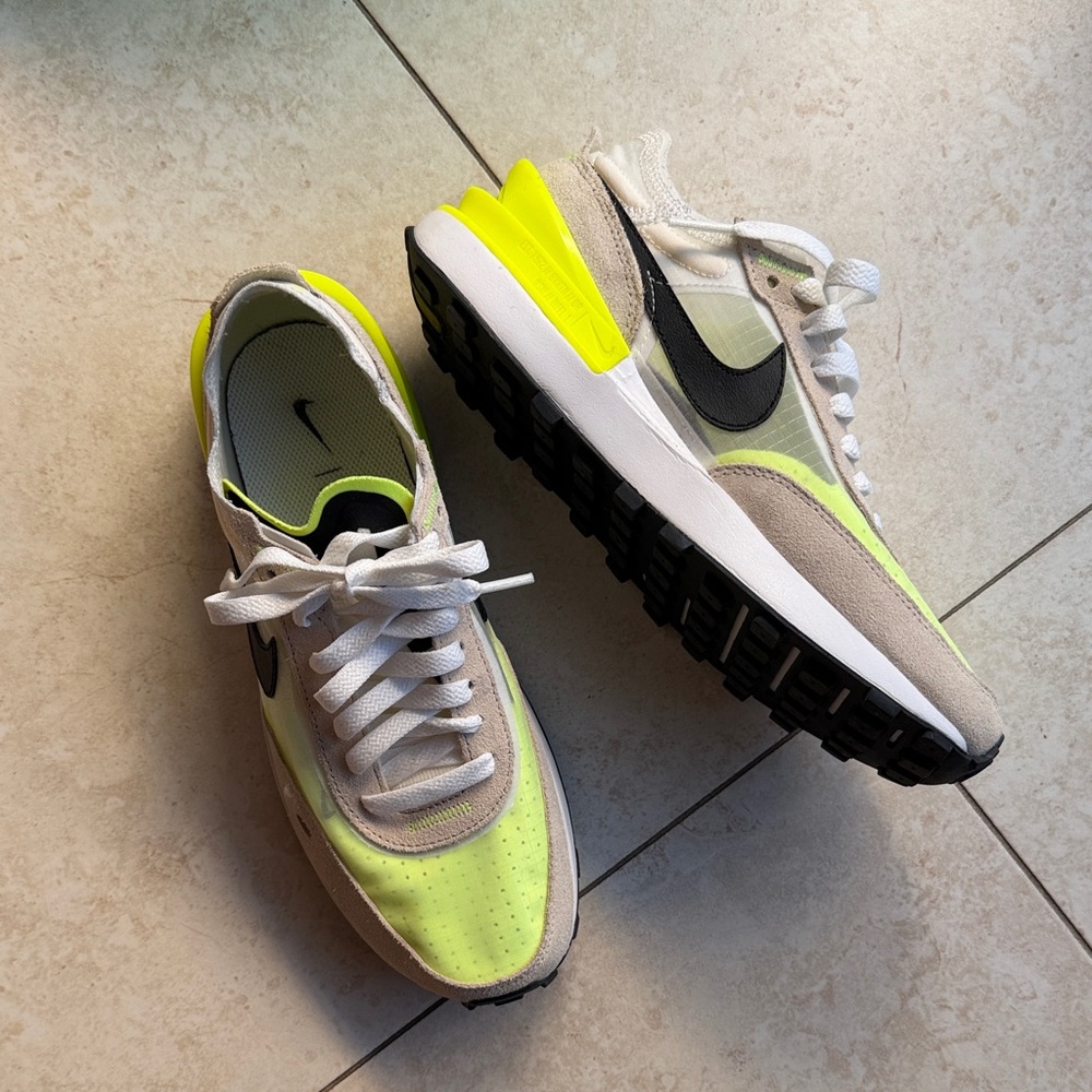 Nike Women's Waffle One Neon Yellow